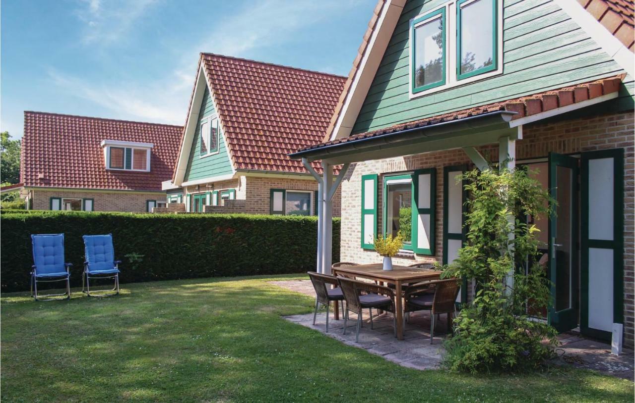 3 Bedroom Awesome In * Zonnemaire